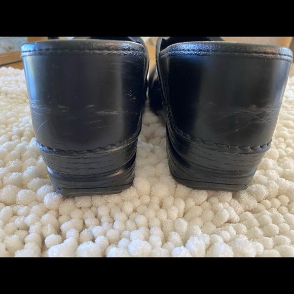 The Walking Company Dansko Clogs Size 39 Black - Picture 7 of 10